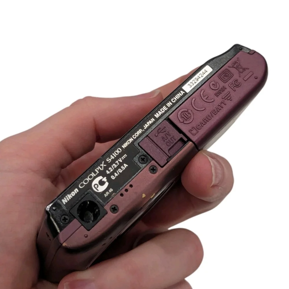 Nikon COOLPIX S4100 14.0MP Digital Camera - Plum Tested READ DESCRIPTION